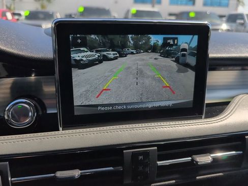 Used 2021 Lincoln Corsair FWD image 16