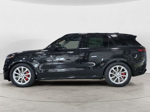 Used 2023 Land Rover Range Rover Sport SE Dynamic image 2