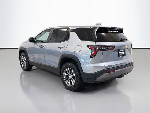 Used 2026 Chevrolet Equinox LT FWD image 7