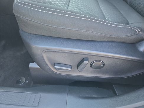 Used 2024 Ford Escape Active w/ Tech Pack #1 AWD/4WD image 12