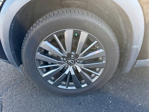 Used 2022 Nissan Pathfinder SL w/ SL Premium Package image 25