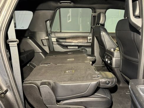 Used 2019 Ford Expedition Max Limited RWD image 30