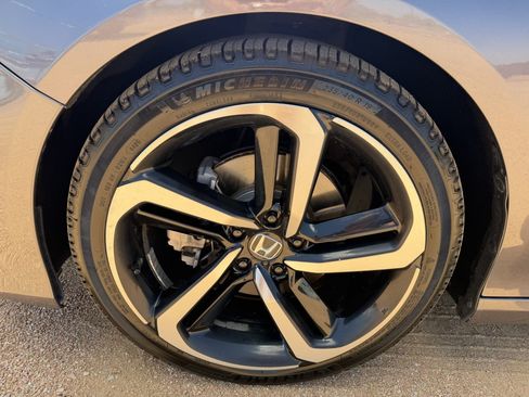 Used 2020 Honda Accord Sport image 8