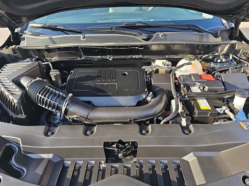 Used 2025 Chevrolet Blazer LT FWD image 28