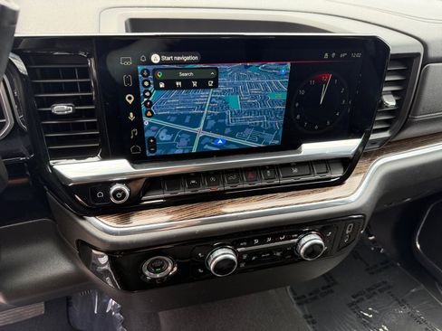 Used 2023 GMC Sierra 1500 Elevation AWD/4WD image 12