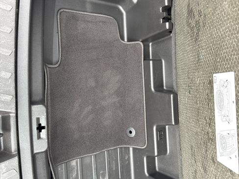 Used 2019 Chevrolet Traverse LT w/ LT Premium Package image 25