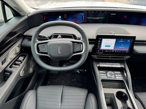 New 2026 Lincoln Nautilus Reserve image 25