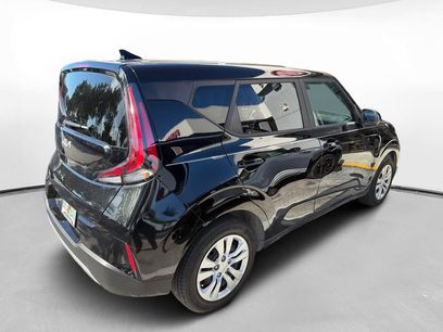 Certified 2025 Kia Soul LX