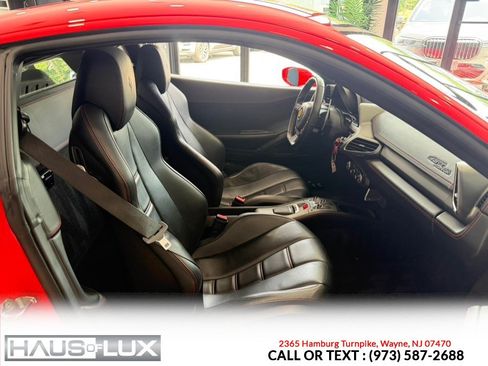 Used 2013 Ferrari 458 Italia Coupe RWD image 27