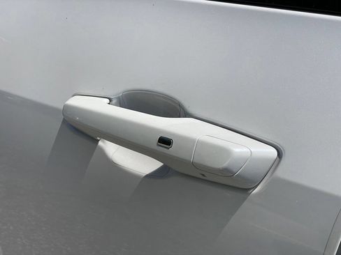 Used 2025 Chevrolet Equinox RS w/ Safety and Technology Package FWD image 29