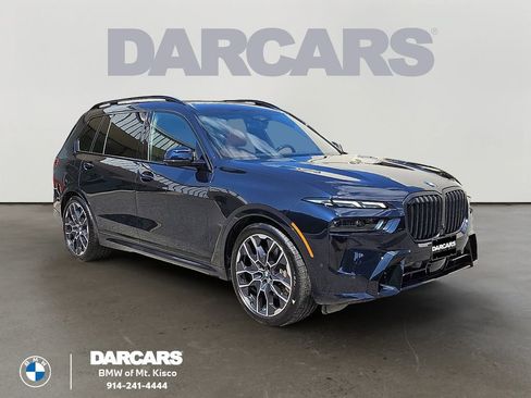Used 2024 BMW X7 xDrive40i w/ M Sport Package AWD/4WD image 1