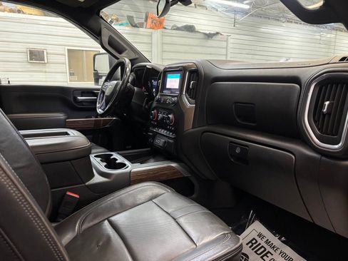 Used 2022 Chevrolet Silverado 2500 High Country w/ Z71 Off-Road Package image 26