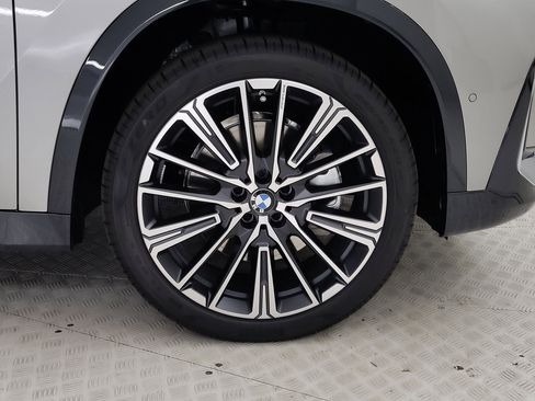 New 2025 BMW X1 xDrive28i w/ Convenience Package image 4