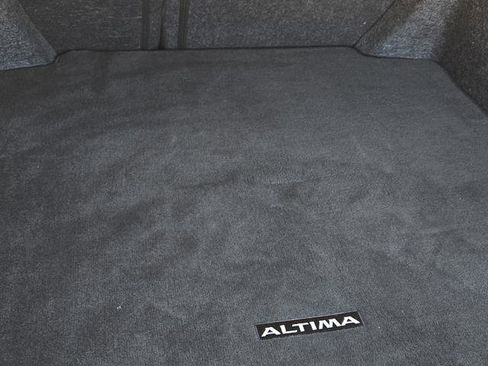 Used 2024 Nissan Altima 2.5 SV image 10