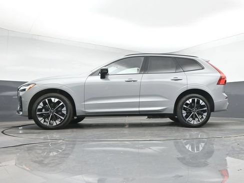 New 2026 Volvo XC60 B5 Plus w/ Protection Package Premier AWD/4WD image 41