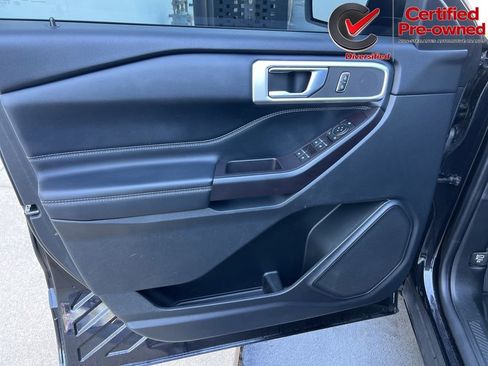 Used 2020 Ford Explorer XLT w/ Equipment Group 202A RWD image 41