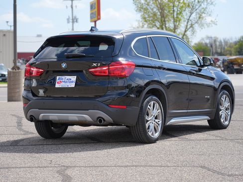 Used 2018 BMW X1 xDrive28i AWD/4WD image 3