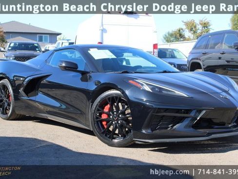 Used 2023 Chevrolet Corvette Stingray Convertible w/ Z51 Performance Package image 2