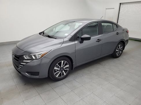 Used 2024 Nissan Versa S w/ S Plus Package FWD image 2