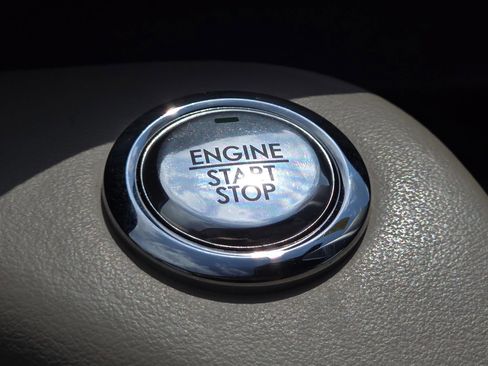 Used 2020 Lincoln Aviator Reserve RWD image 9