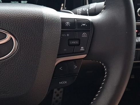 Certified 2025 Toyota Camry SE w/ Convenience Package AWD/4WD image 21