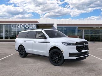 New 2025 Lincoln Navigator Reserve w/ Jet Appearance Package AWD/4WD video 1