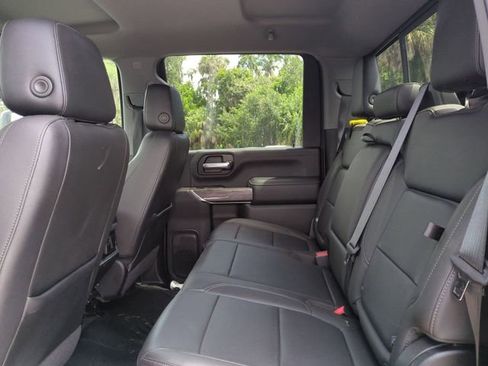 Used 2020 Chevrolet Silverado 2500 LTZ AWD/4WD image 16