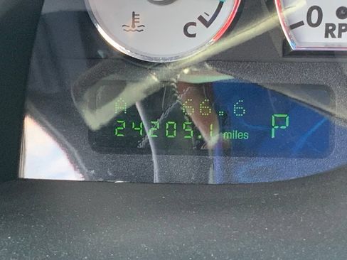 Used 2003 Ford Thunderbird RWD image 25