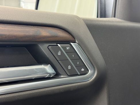 New 2026 GMC Sierra 1500 SLT w/ SLT Premium Package image 10