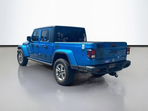 Used 2023 Jeep Gladiator Sport AWD/4WD image 5