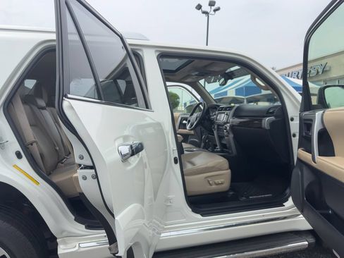Used 2016 Toyota 4Runner Limited AWD/4WD image 10