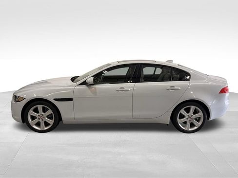Used 2018 Jaguar XE Prestige AWD/4WD image 2