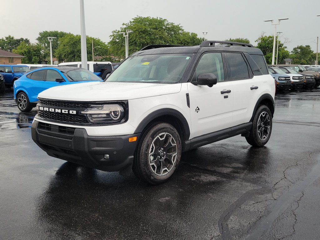 New 2026 Ford Bronco Sport Outer Banks w/ Outer Banks Tech Package+ AWD/4WD image 8