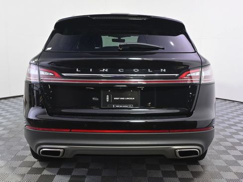 Used 2023 Lincoln Nautilus Reserve w/ Monochromatic Package AWD/4WD image 5
