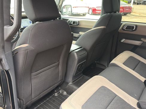 Used 2022 Ford Bronco Wildtrak AWD/4WD image 14