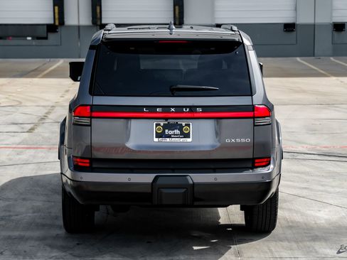 Used 2025 Lexus GX 550 w/ Accessory Package (Z1) image 13