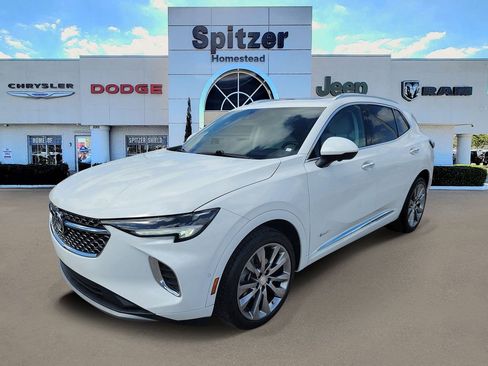 Used 2021 Buick Envision Avenir w/ Technology Package II image 4