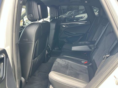 Used 2021 Porsche Macan AWD/4WD image 21
