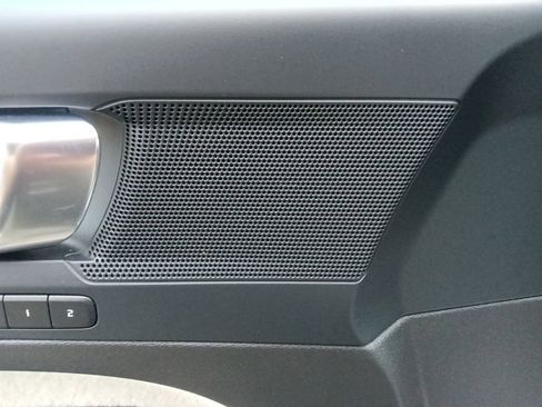 Used 2023 Volvo XC40 B5 Plus w/ Driver Assist Package image 13