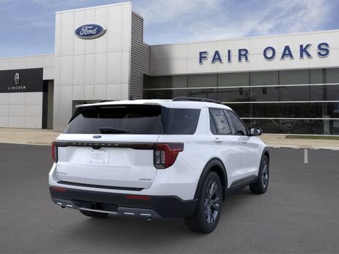 New 2026 Ford Explorer Active w/ Active Comfort Package AWD/4WD image 8