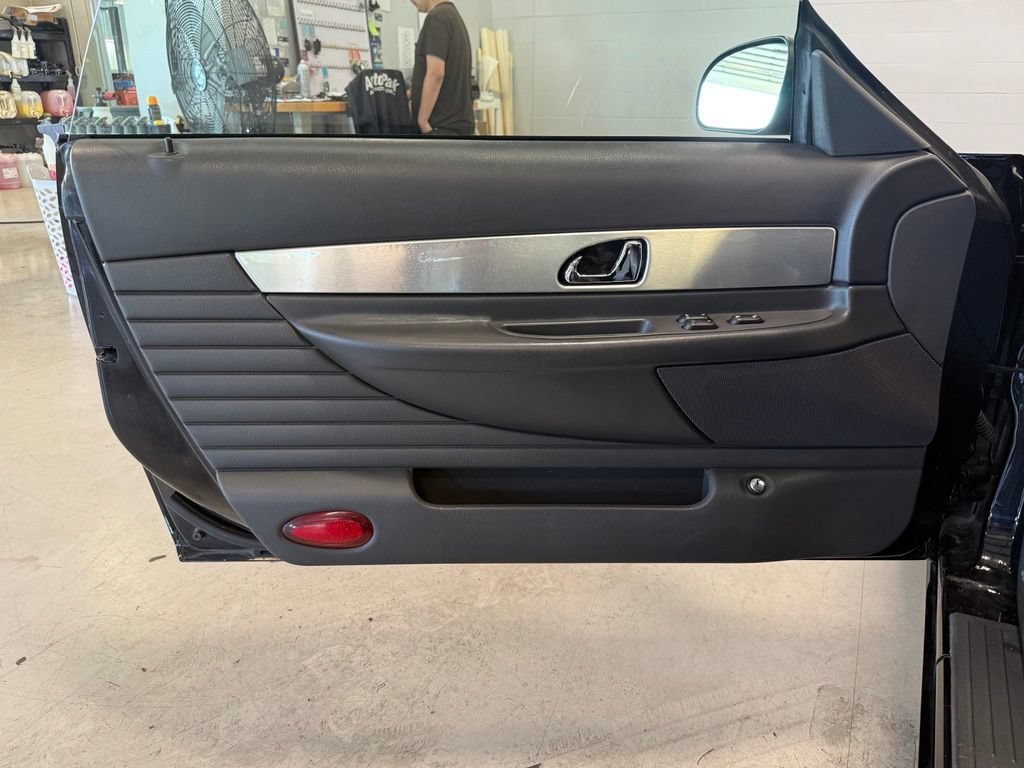 Used 2002 Ford Thunderbird RWD image 14