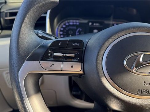 Used 2023 Hyundai Tucson SE image 21