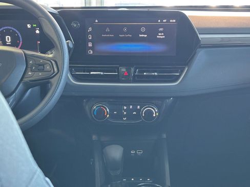 Used 2025 Chevrolet TrailBlazer LT image 18