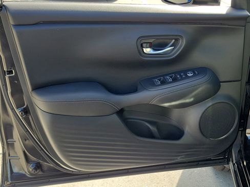 Certified 2025 Honda HR-V EX-L image 23