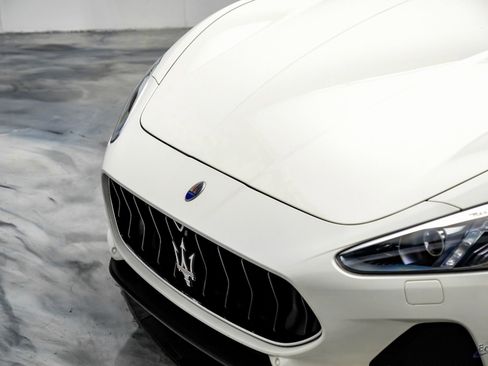 Used 2018 Maserati GranTurismo Sport image 36