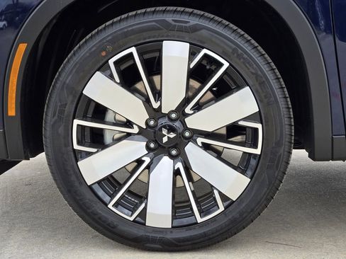 New 2026 Mitsubishi Outlander SE FWD image 9