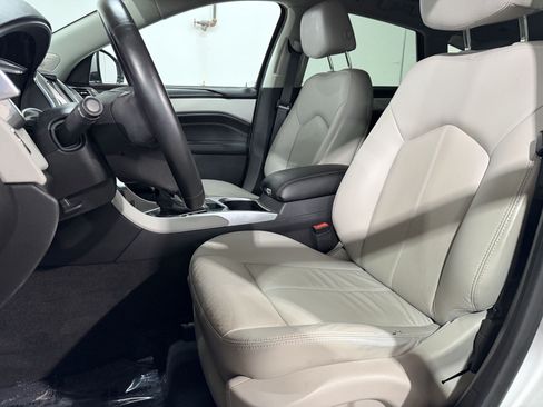 Used 2014 Cadillac SRX FWD image 5
