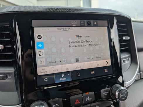 New 2026 RAM 1500 4x4 Crew Cab image 22