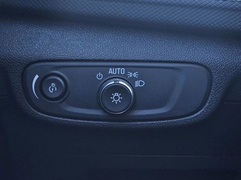 Used 2025 Chevrolet TrailBlazer LT image 23