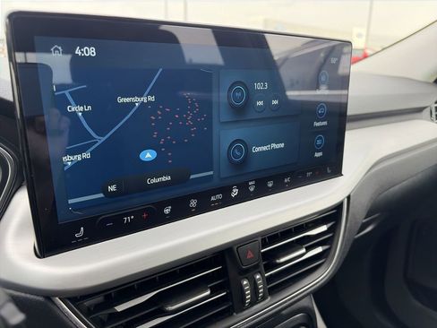 Used 2025 Ford Escape Platinum image 18